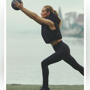 NWOT alo yoga softsculpt high-waist legging in black size M